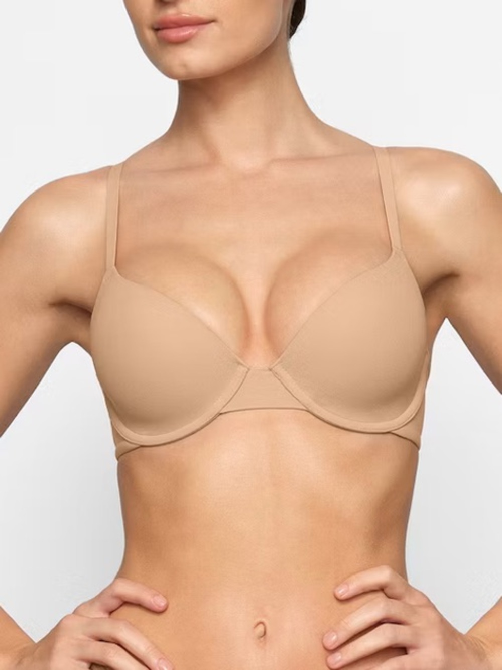 Skims Bra in Ochre